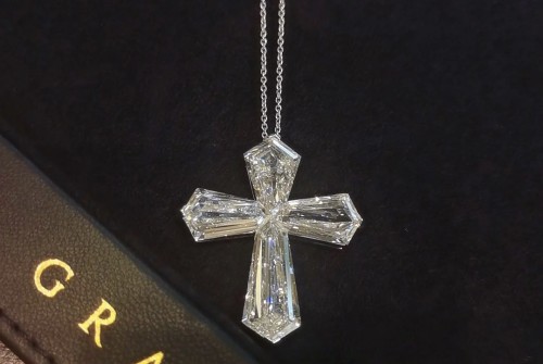 Graff Luxury Womens Necklace with Original Box