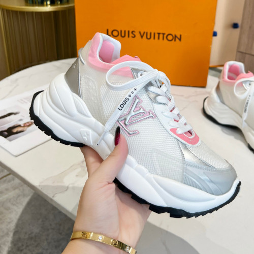 Louis Vuitton Womens Shoes Sneakers Lace-Up Luxury Brand Fashion LV Run 55 Sneaker with Original Box 1ACGOQ  
