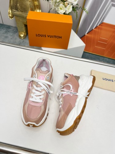 Louis Vuitton Womens Shoes Sneakers Lace-Up Luxury Brand Fashion LV Run 55 Sneaker with Original Box 1ACGOQ  