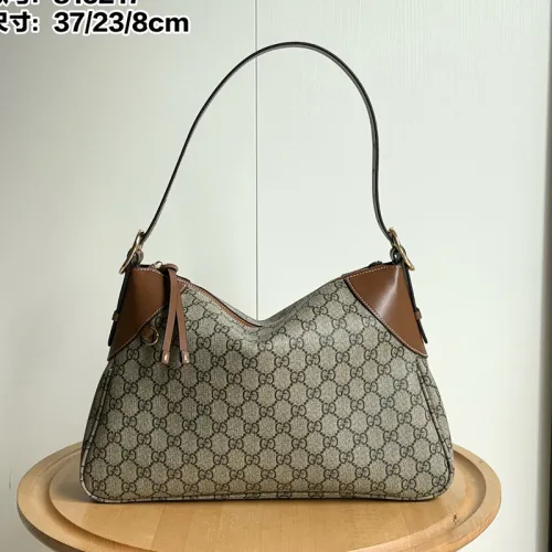 Gucci Mens Bags Shoulder Bag Design Luxury Brand GG EMBLEM LARGE SHOULDER BAG 815217 FAD6L 9758   