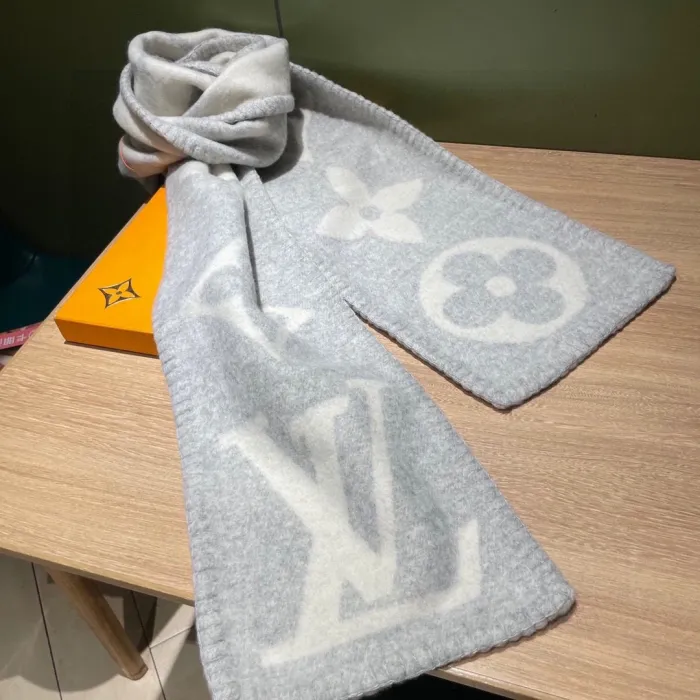 Louis Vuitton Scarves Men Womens Fashion Scarf with Original Box   
