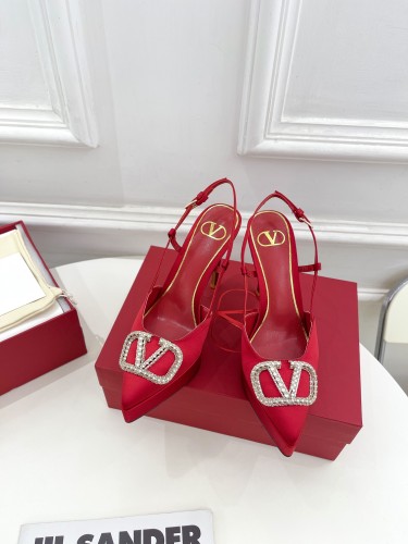 Valentino Garavani Women Fashion Shoes Pumps Luxury Brand Vlogo Signature Calfskin with Original Box 11cm Heel Whatsapp 