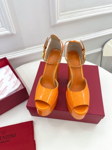 Valentino Garavani Women Fashion Shoes Pumps Luxury Brand Vlogo Signature Calfskin with Original Box 15cm Heel Whatsapp 