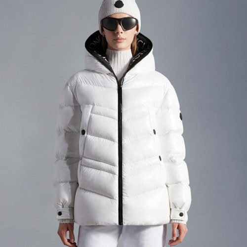 Moncler Design Womens Winter Windprood Down Jackets Keep Warm 90% White Duck Down