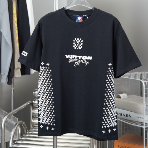 Louis Vuitton Luxury Brand Men Womens Short Sleeve T-Shirt Technical Performance T-Shirt 1AFVTZ   