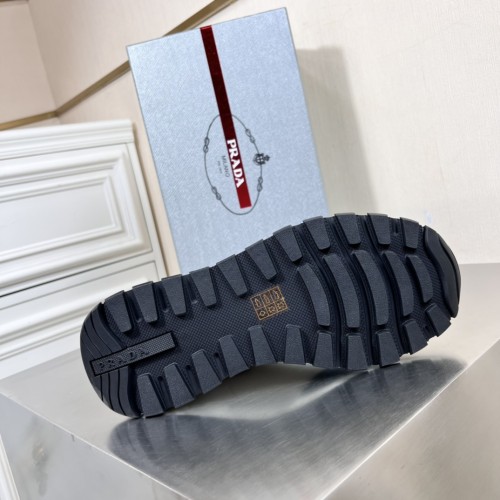 Prada Mens Shoes Casual Luxury Brand Breathable Sneakers with Original Box