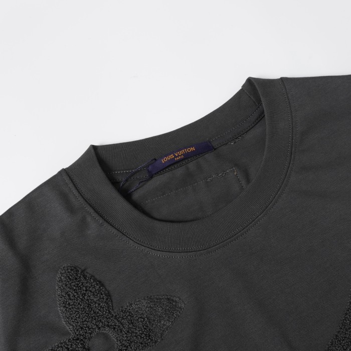 Louis Vuitton Luxury Brand Men Womens Short Sleeve T-Shirt   