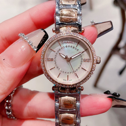 Chanel Womens Watch048