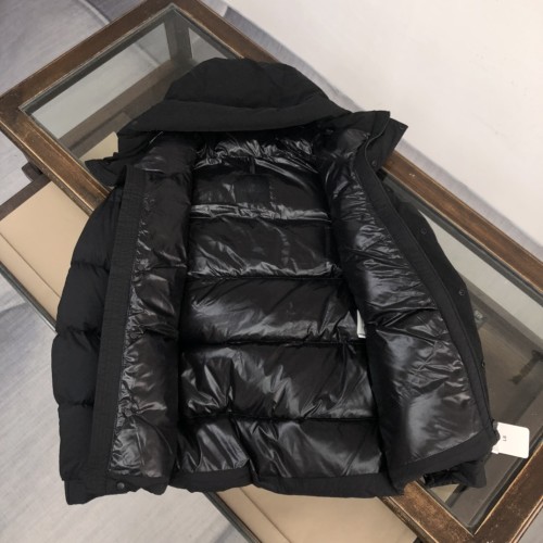 Moncler Design Mens Womens Winter Windprood Down Jackets Keep Warm 90% White Duck Down