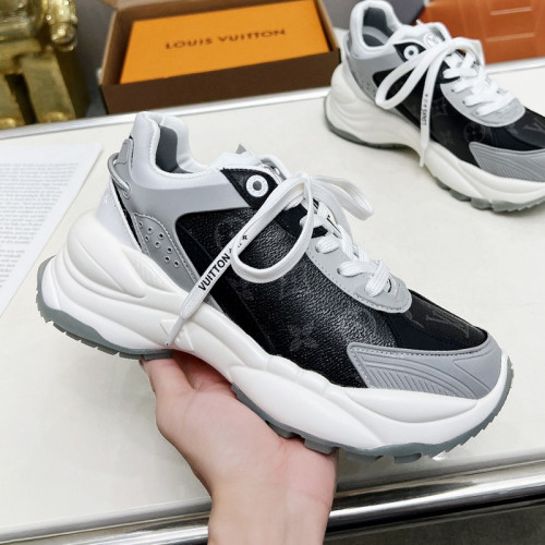 Louis Vuitton Womens Shoes Sneakers Lace-Up Luxury Brand Fashion LV Run 55 Sneaker with Original Box 1ACGOQ  
