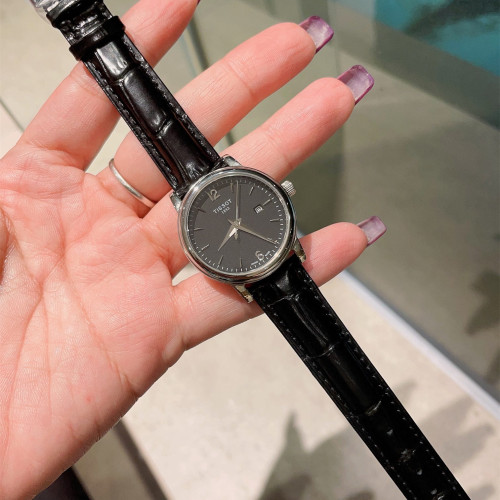 Tissot Men Womens Watch020