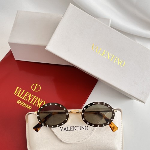 Valentino Sunglasses Luxury Brand Womens Sunglasses with Original Box  VA2027