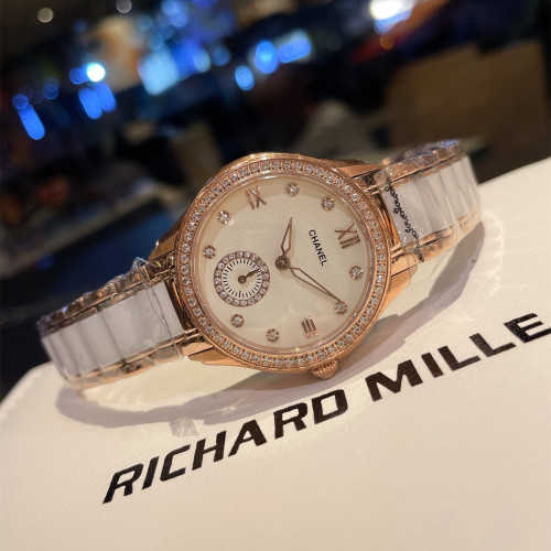 Chanel Womens Watch075