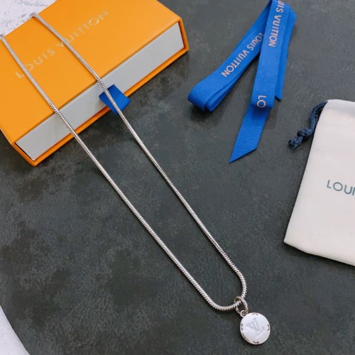 Louis Vuitton Luxury Men Womens Necklace