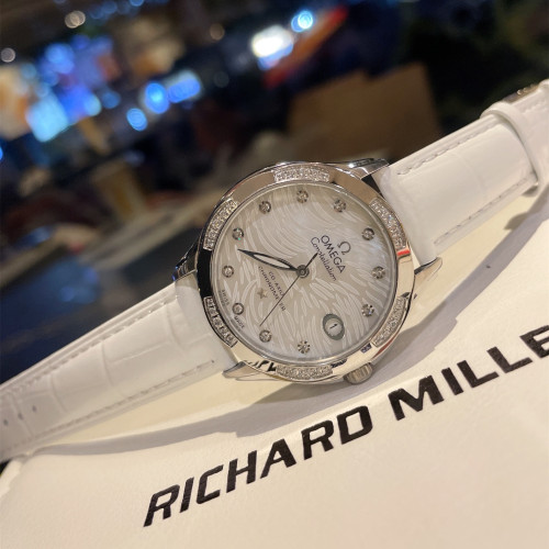 Omega Watch269