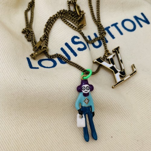 Louis Vuitton Luxury Men Womens Necklace