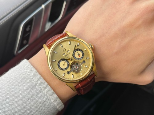 Omega Watch124