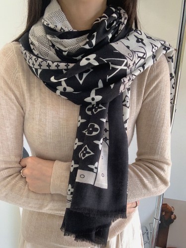 Louis Vuitton Scarves Womens Fashion Scarf with Original Box   