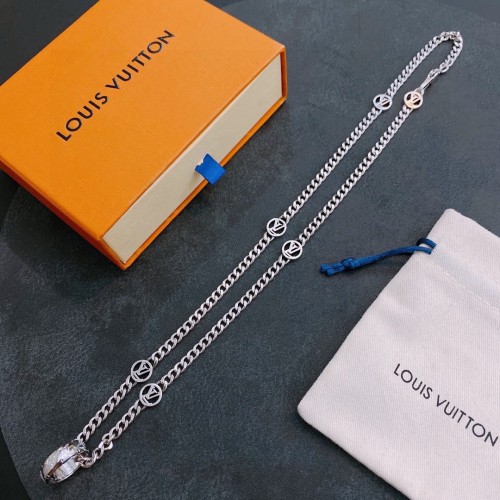 Louis Vuitton Luxury Men Womens Necklace