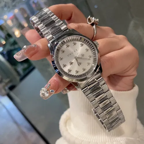 Gucci Watch021