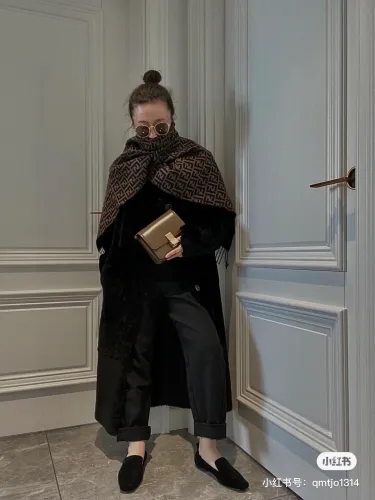 Fendi Scarves Men Womens Fashion Scarf066