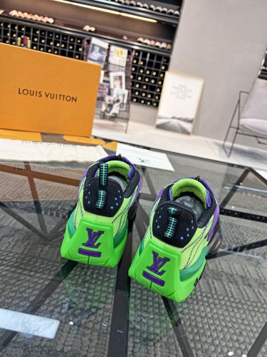 Louis Vuitton Men Shoes Fashion Sneakers Luxury Brand Mens LV RUNNER TATIC SNEAKER with Original Box 1A9UOJ