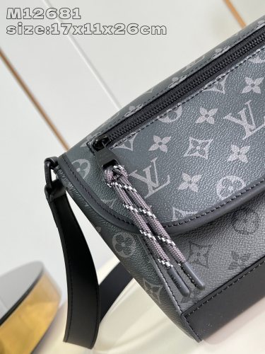 Louis Vuitton Womens Bags Handbags Luxury Brand Fashion Type Pulse Messenger M12681  