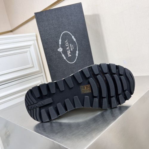 Prada Mens Shoes Casual Luxury Brand Breathable Sneakers with Original Box
