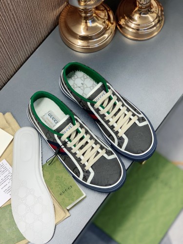 Gucci Mens Shoes Sneakers Luxury Brand men's Gucci Tennis 1977 sneaker 628709 H9H70 1161 with Original Box