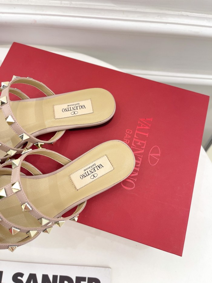 Valentino Women Shoes Mule Sandals Pointed Toe Slippers ROMAN STUD SLIDE SANDAL IN QUILTED NAPPA with Original Box Whatsapp 