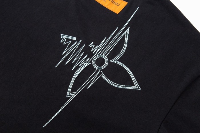 Louis Vuitton Luxury Brand Men Womens Short Sleeve T-Shirt   