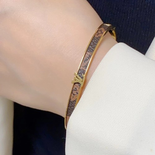 Louis Vuitton Luxury Womens Bracelet