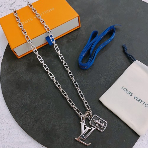Louis Vuitton Luxury Men Womens Necklace