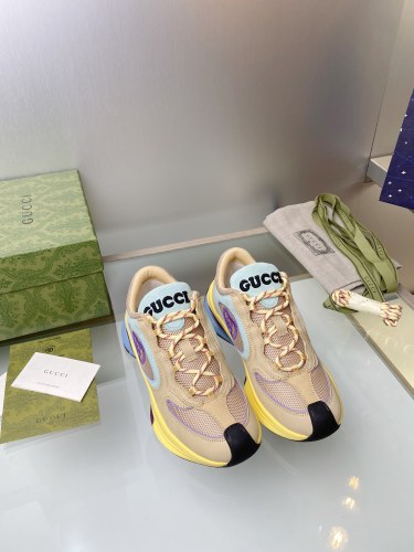 Gucci Mens Shoes Boots Luxury Brand Fashion Men's Gucci Run sneaker in suede with Original Box Whatsapp 