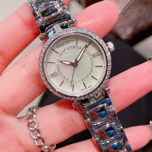 Chanel Womens Watch054