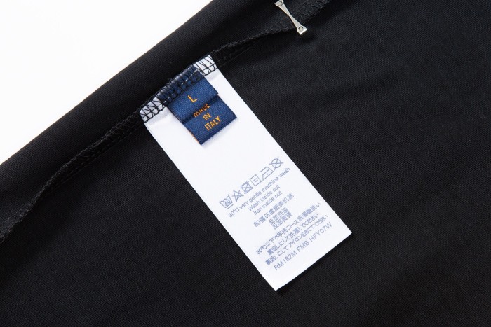 Louis Vuitton Luxury Brand Men Womens Short Sleeve T-Shirt   