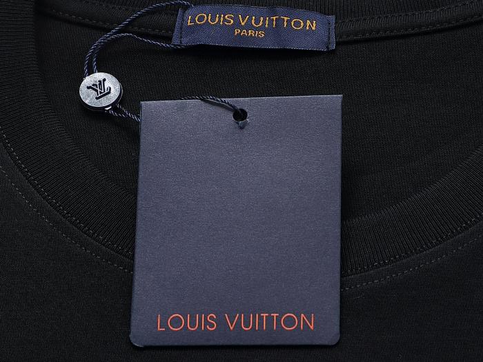 Louis Vuitton Luxury Brand Men Womens Short Sleeve T-Shirt   