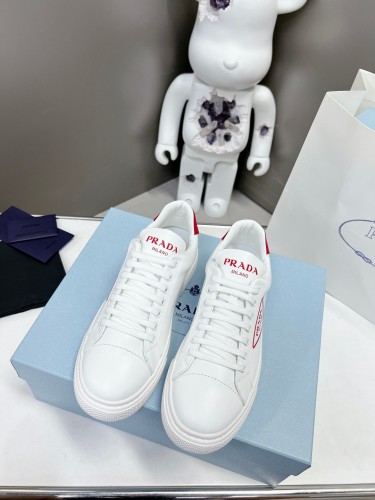 Prada Womens Shoes Casual Luxury Brand Breathable Prada sneakers with Original Box