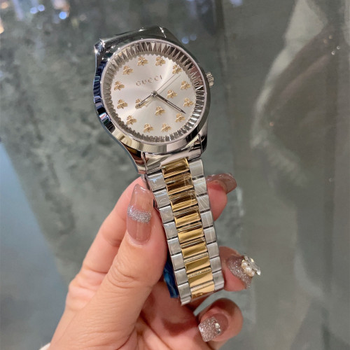 Gucci Watch027