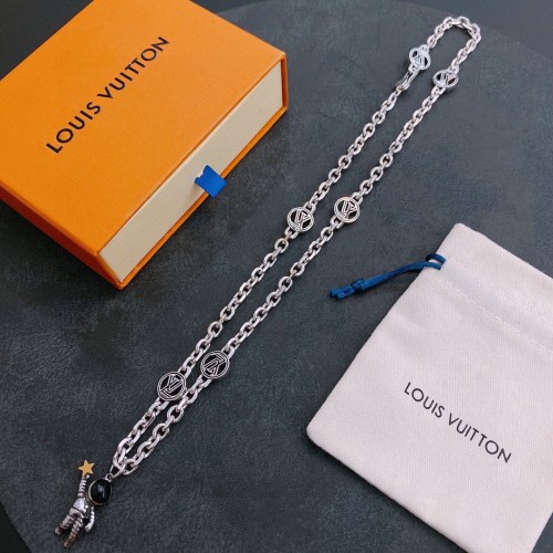 Louis Vuitton Luxury Men Womens Necklace