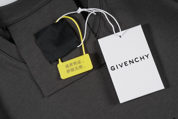 Givenchy Womens Mens Short Sleeve T-Shirt Luxury Brand GIVENCHY Reverse t-shirt in cotton with Tarot print   