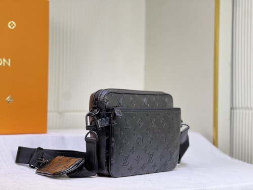 Louis Vuitton Mens Shoulder Bags Luxury Brand Fashion Type Trio Messenger M46602 with Original Box  
