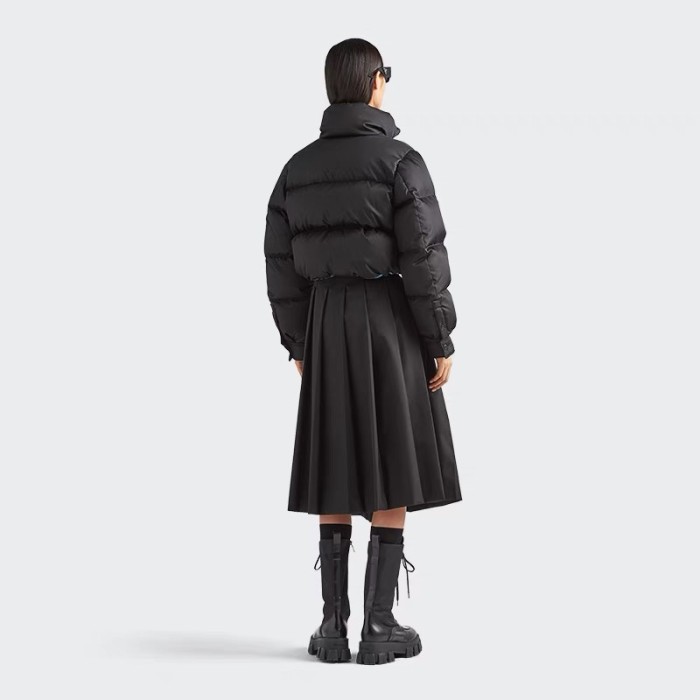 Prada Womens Coat Down Jacket Luxury Brand Women Jacket Re-Nylon cropped down jacket 292056_1WQ8_F0002_S_222 Top Quality   
