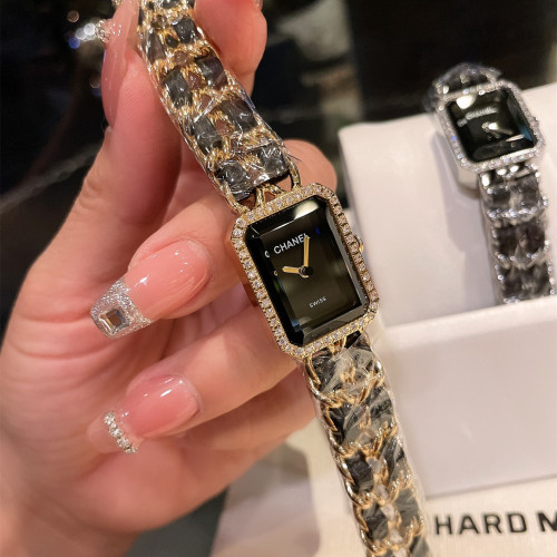 Chanel Womens Watch060