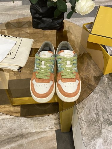 Fendi Mens Shoes Fashion Sneakers Luxury Brand Casual Fendi Trainer Sneakers Match Basse Shoes for Men with Original Box