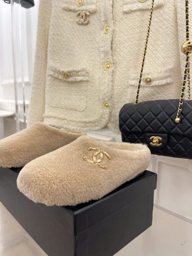 Chanel Womens Shoes Slippers Luxury Brand Winter Plus Velvet Design with Original Box
