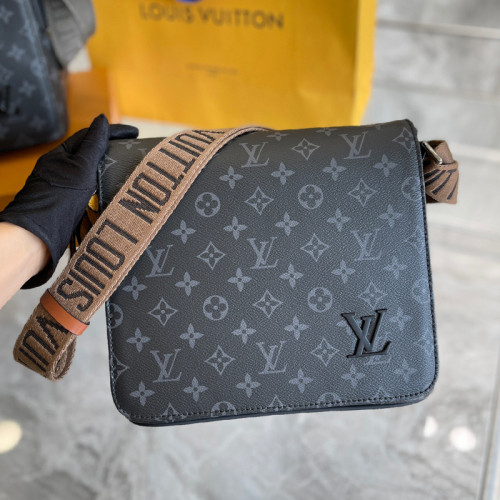 Louis Vuitton Mens Bags Messenger Bag Luxury Brand DISTRICT PM Shoulder Bags for Men with Original Box M46255