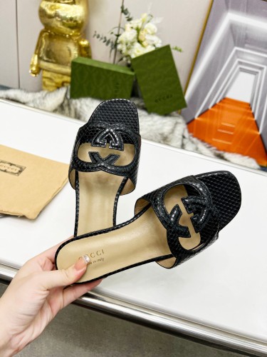 Gucci Womens Shoes Slippers Gucci WOMEN'S INTERLOCKING G CUT-OUT SANDAL Luxury Brand with Original Box 694451 US000 2535  