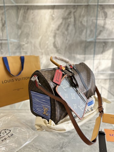 Louis Vuitton Womens and Mens Unisex Bags Luxury Brand LV Keepall Bandoulière 45 Fashion Design Travel Bag