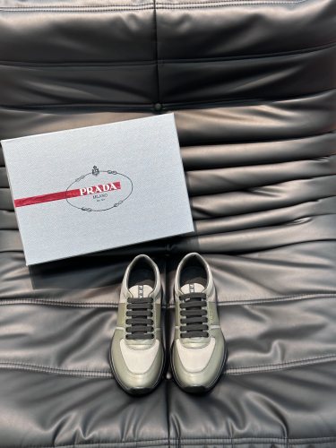 Prada Mens Shoes Casual Luxury Brand Breathable Sneakers with Original Box Downtown leather sneakers 2EE364_3LKG_F098Z with Original Box Whatsapp 